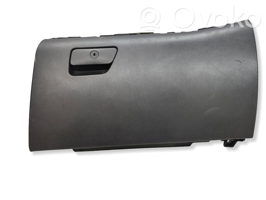 Ford Mondeo MK V Daiktadėžės (bordačioko) komplektas 