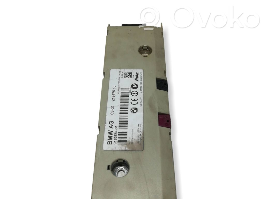 BMW 5 E60 E61 Aerial antenna amplifier 