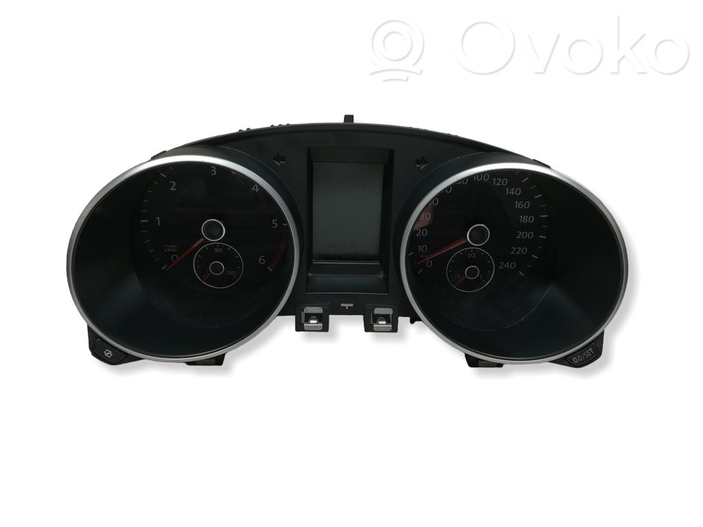 Volkswagen Golf VI Speedometer (instrument cluster) 