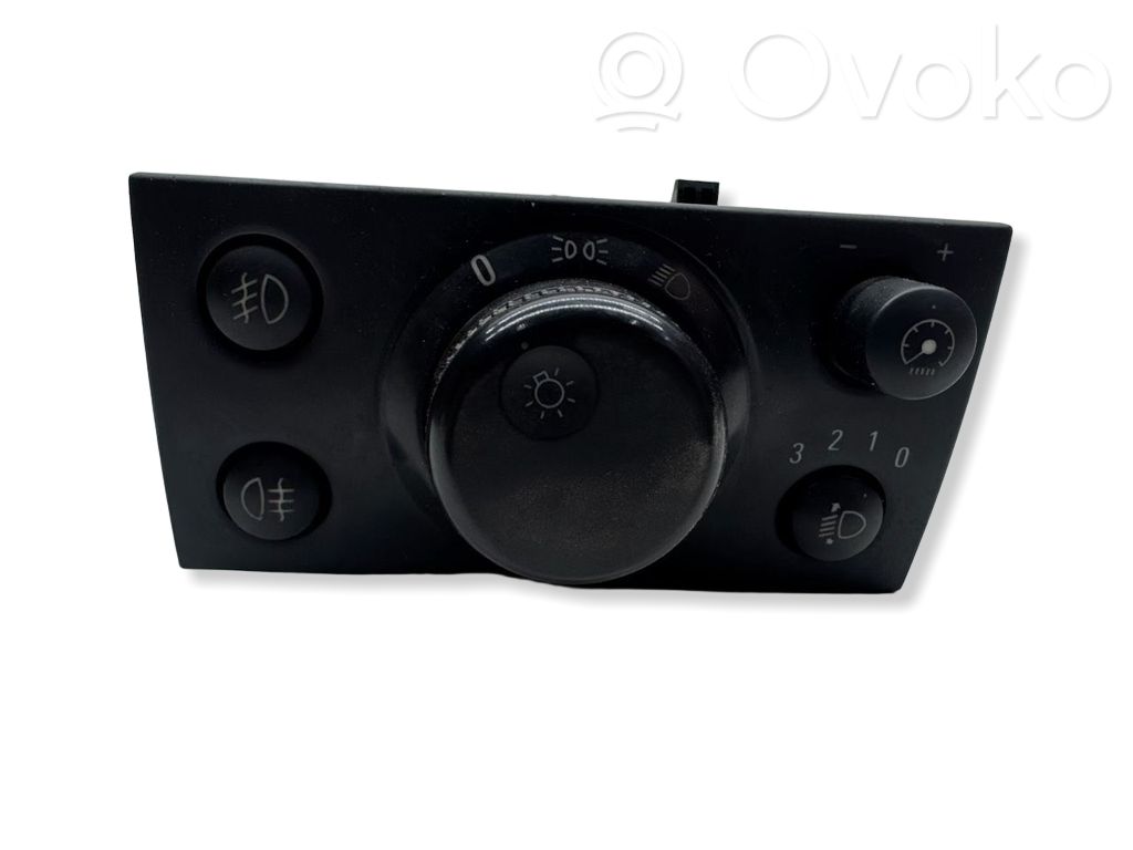 Light switch   13177006,0320,1394
