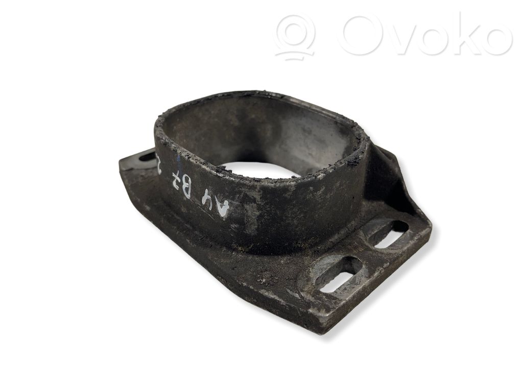 Audi A4 S4 B7 8E 8H Engine mounting bracket 