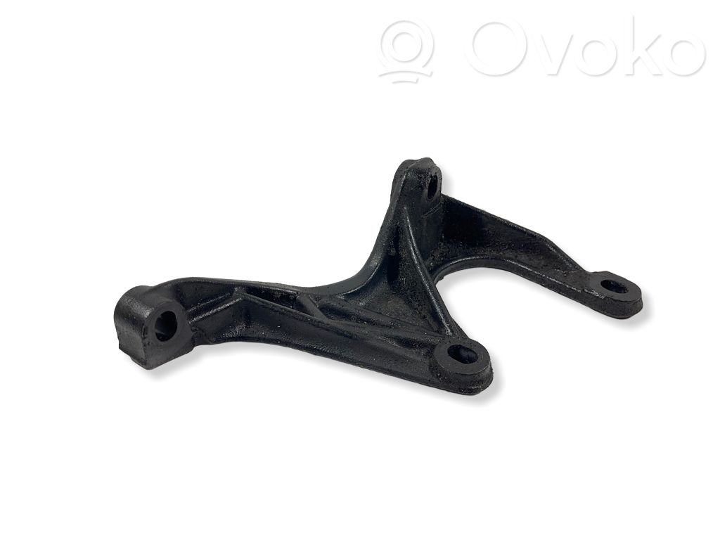 Engine mounting bracket   30735708