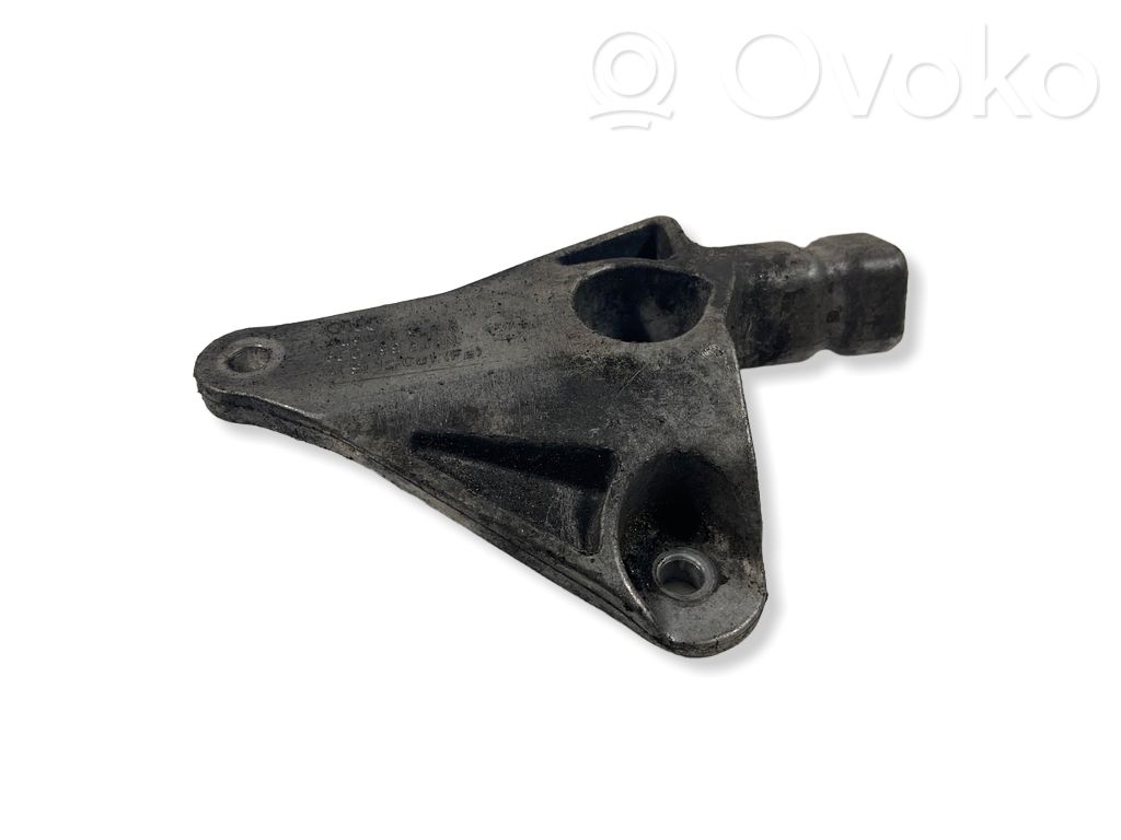 Engine mounting bracket   8E0199343N