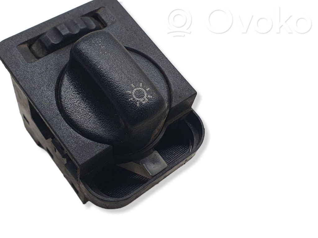 Opel Omega B1 Interruttore luci 