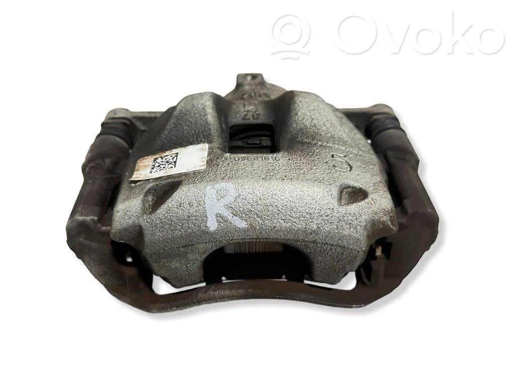 Toyota Yaris Cross Front brake caliper 