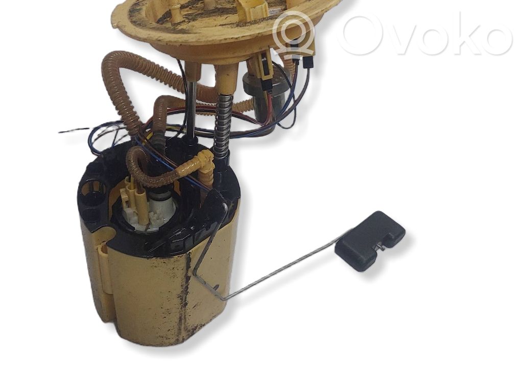 Audi A4 S4 B8 8K Pompe à carburant 