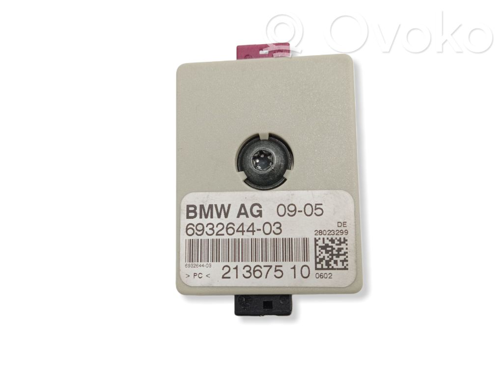 BMW 3 E90 E91 Antenas pastiprinātājs 