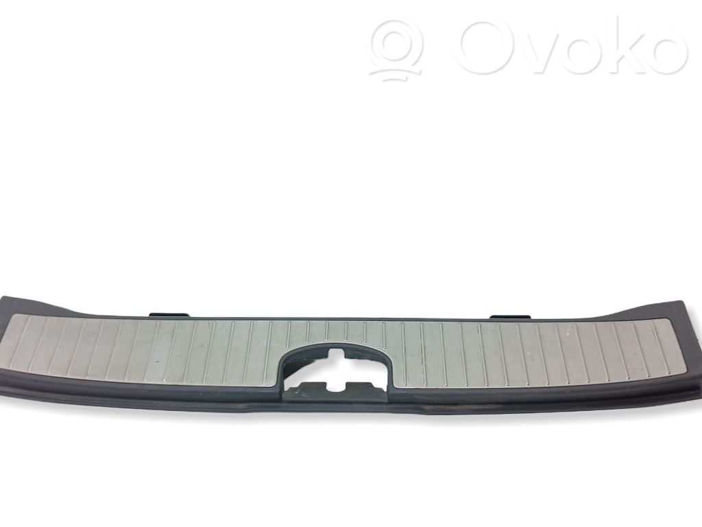 Opel Signum Tavaratilan kynnyksen suoja 