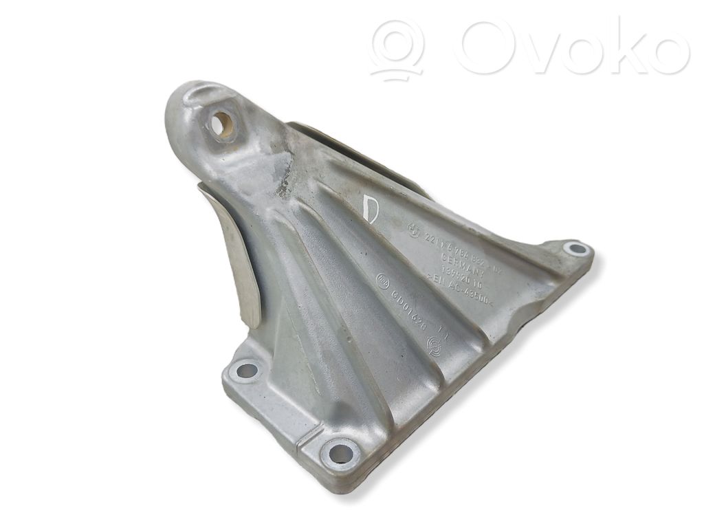 BMW 3 GT F34 Engine mounting bracket 