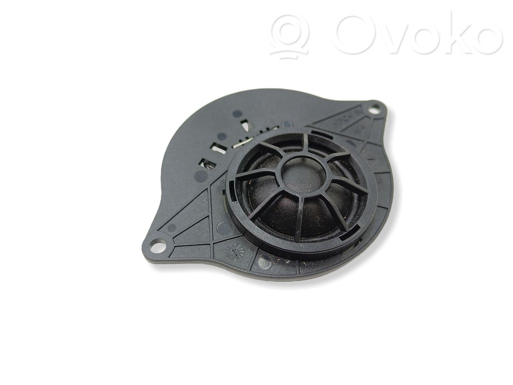 Audi A4 S4 B9 Panel speaker 