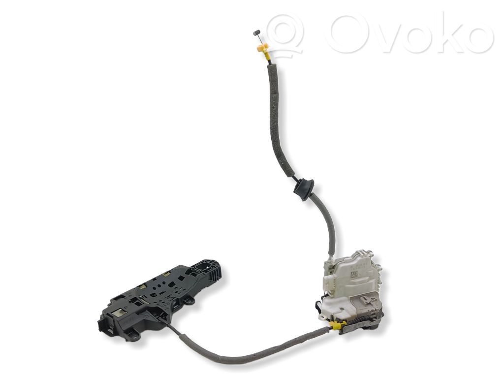 Audi A4 S4 B9 Aizmugurē slēdzene 