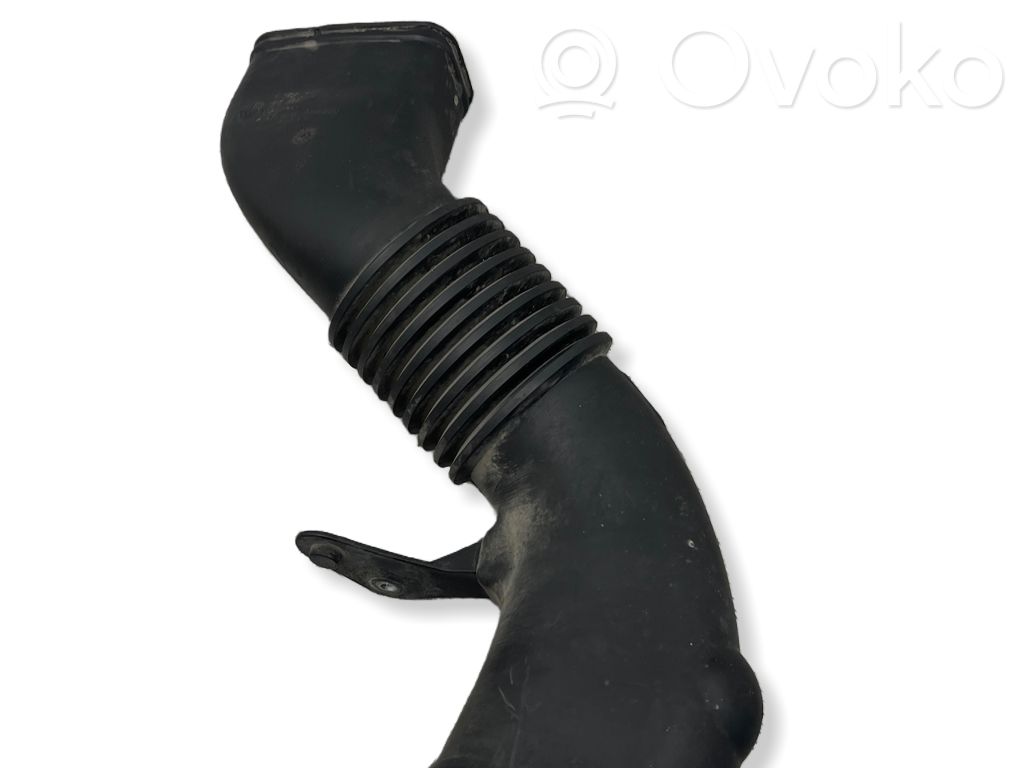 BMW 5 E60 E61 Air intake duct part 