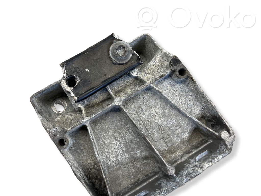 BMW 5 E60 E61 Other engine bay part 