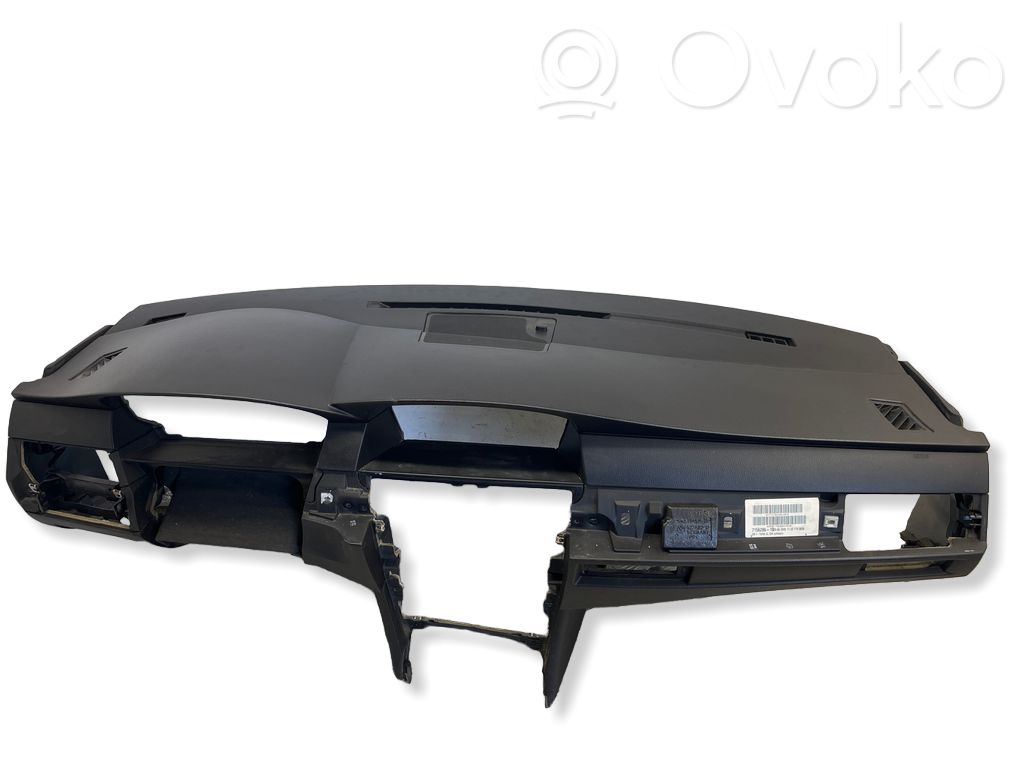 BMW 5 E60 E61 Panelė 