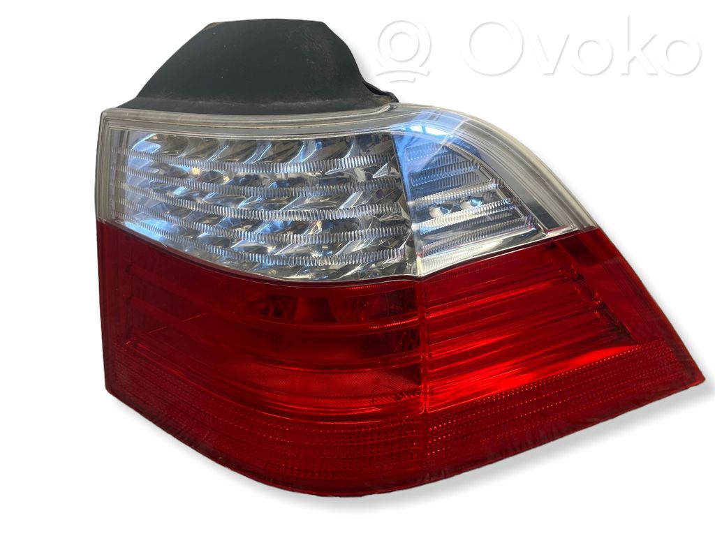 BMW 5 E60 E61 Galinis žibintas kėbule 