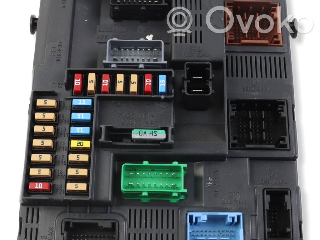 Peugeot 208 I Fuse module 