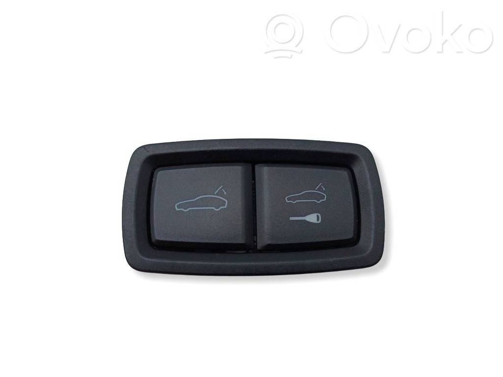 Tailgate/boot open switch button   7PP959832J,SN00001160630243