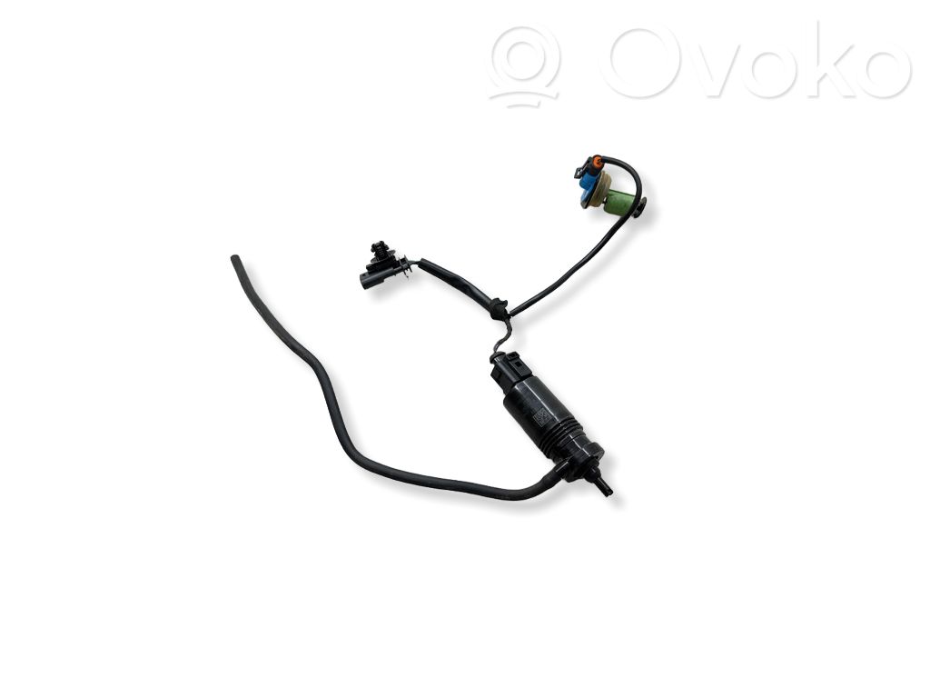 Windscreen/windshield washer pump   111016400B,P025,181230A,894531