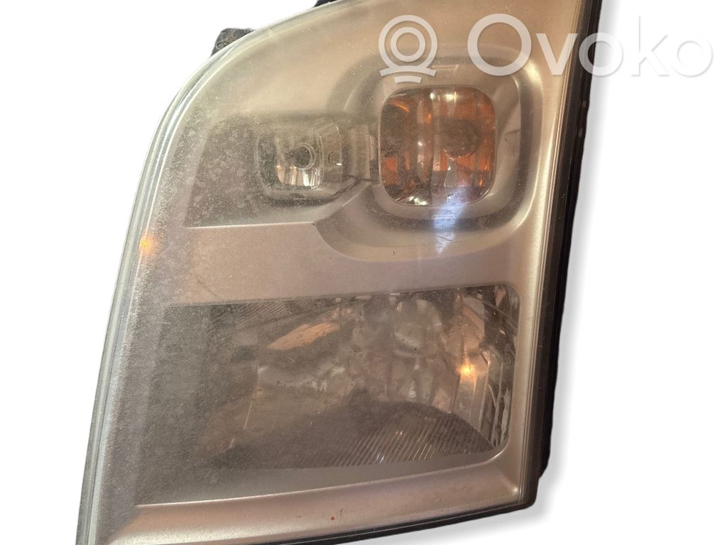 Ford Transit Phare frontale 