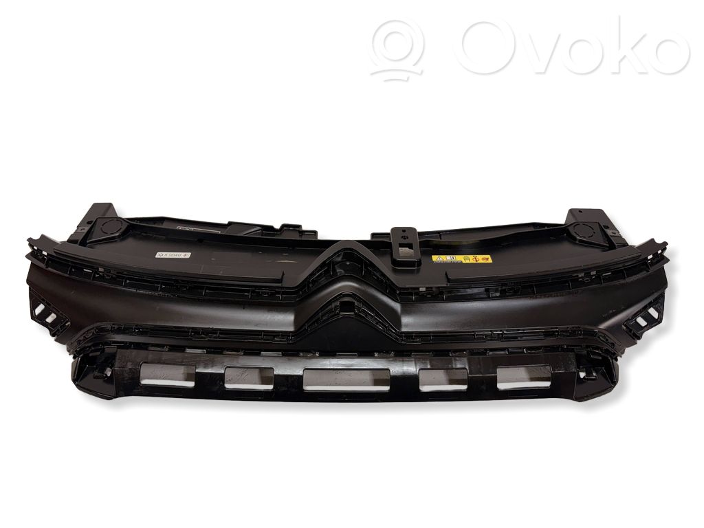 Citroen C3 Front bumper upper radiator grill 