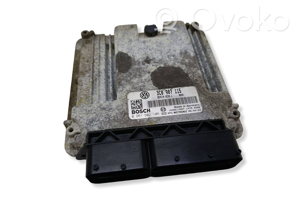 Volkswagen PASSAT B6 Engine control unit/module 