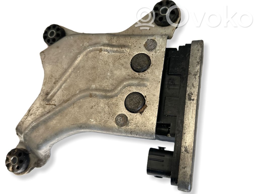 BMW 5 G30 G31 G38 ABS bloks 