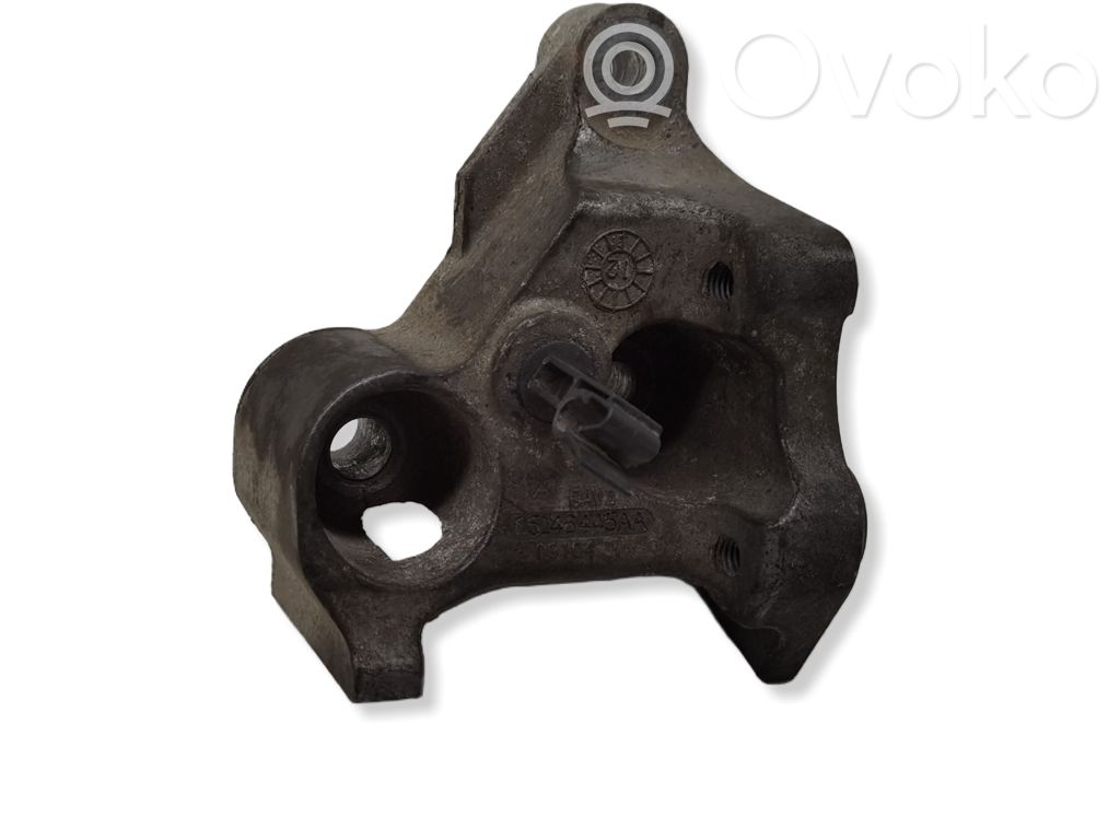 Fiat Freemont Engine mounting bracket 