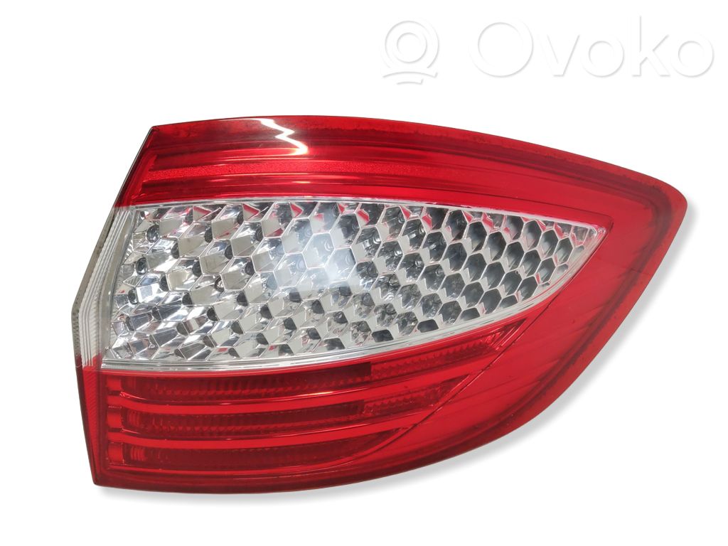 Ford Mondeo MK IV Lampa tylna 