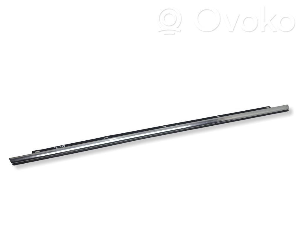 Audi A6 S6 C6 4F Listón embellecedor de la ventana de la puerta trasera 