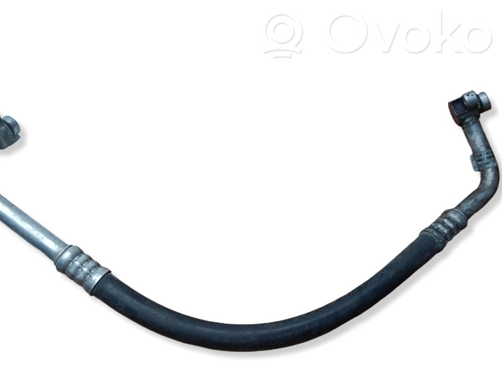 Ilmastointilaitteen putki (A/C)   812821502,9M8119A705AD,GS3L61462B