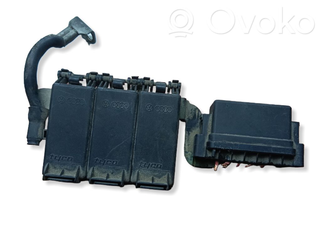 Volkswagen Polo IV 9N3 Positive wiring loom 