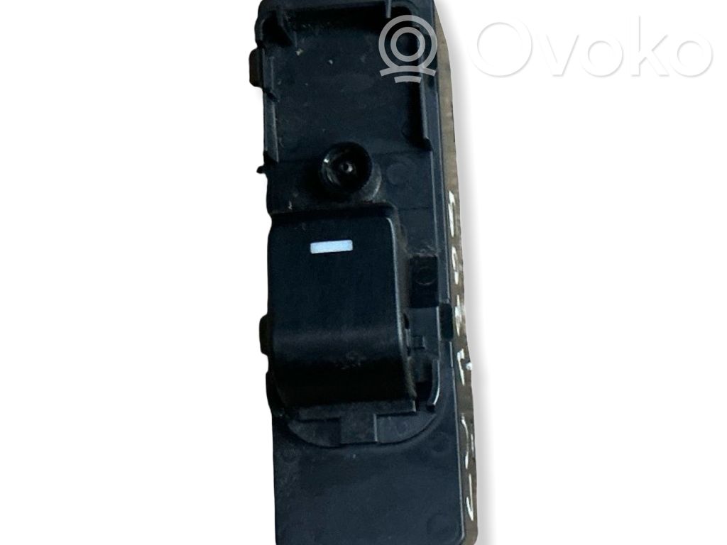 Electric window control switch   GKL166370A