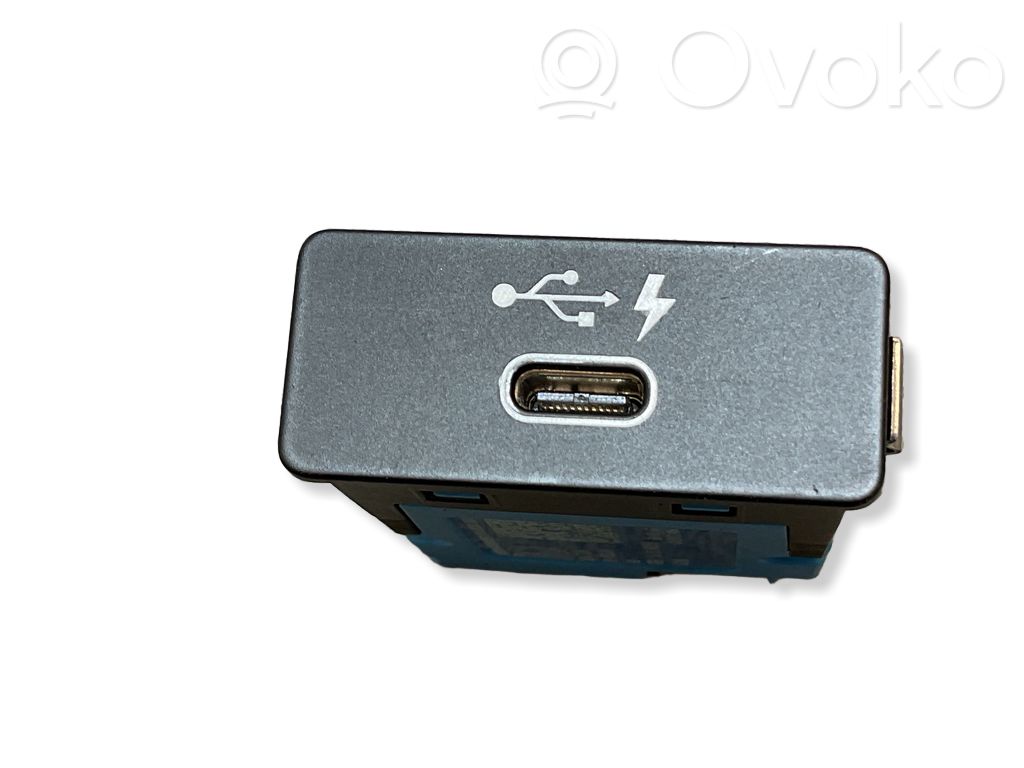 BMW 3 G20 G21 Enchufe conector USB 