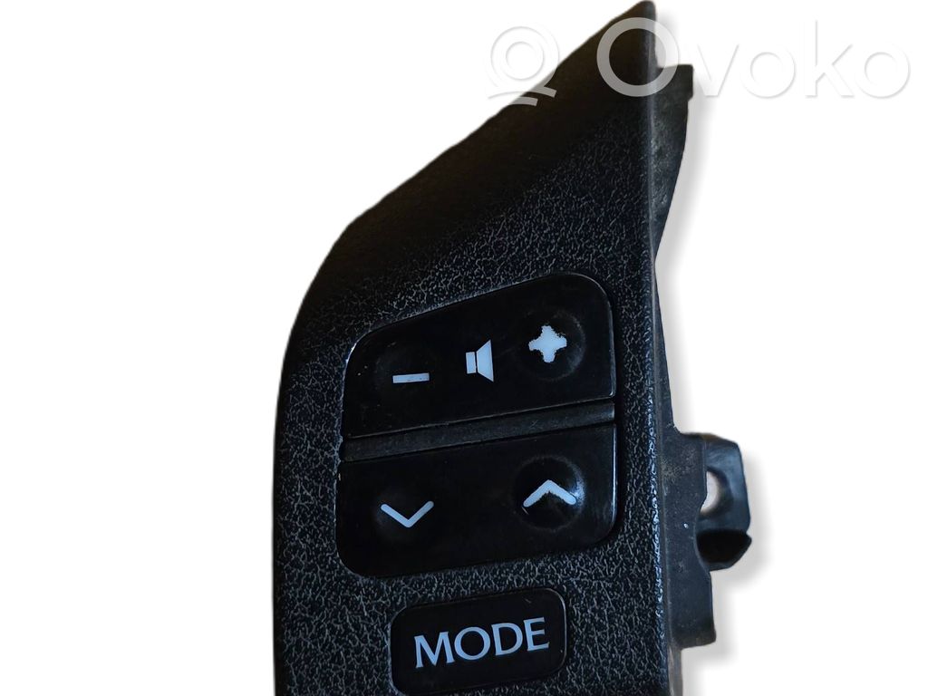 Lexus IS 220D-250-350 Boutons / interrupteurs volant 