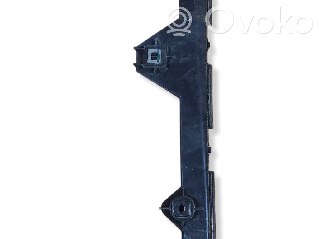 Toyota Avensis T250 Soporte de montaje del parachoques trasero 