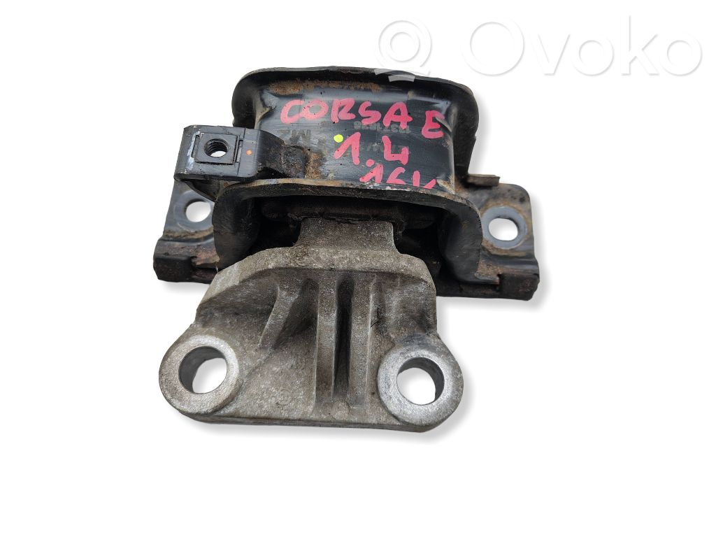 Gearbox mounting bracket   13371838