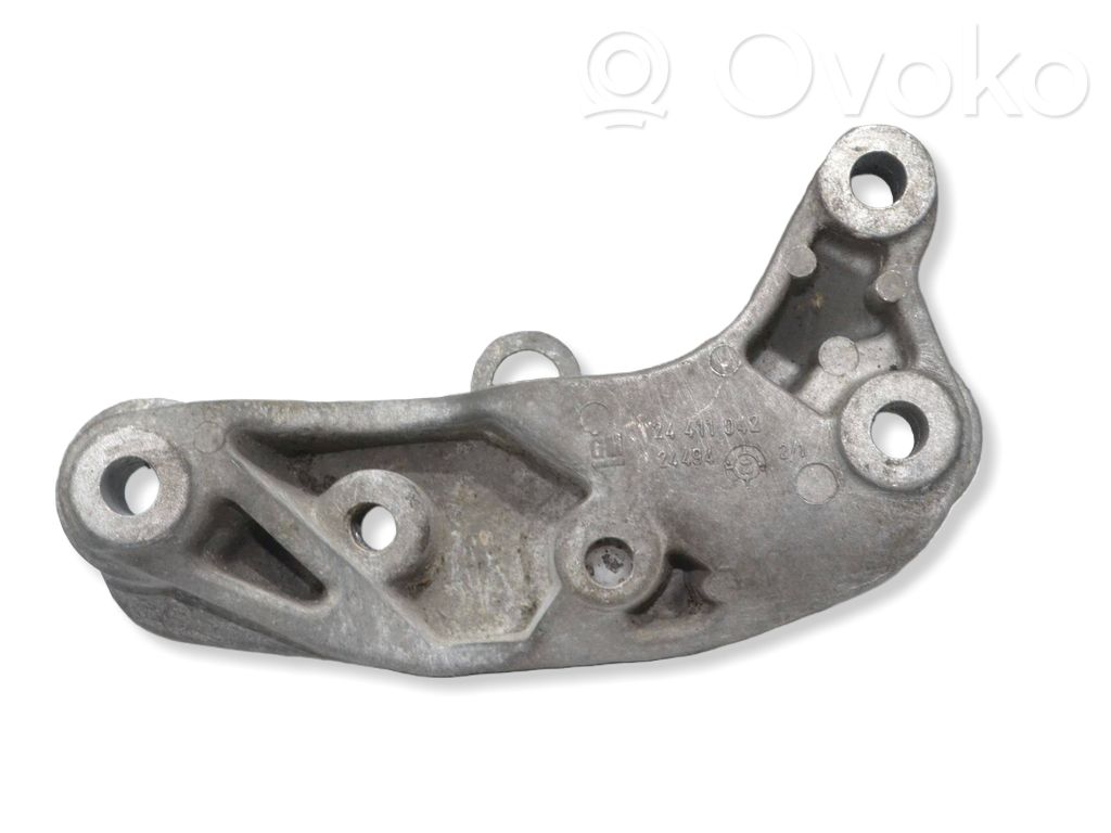 Opel Corsa E Łapa / Mocowanie silnika 