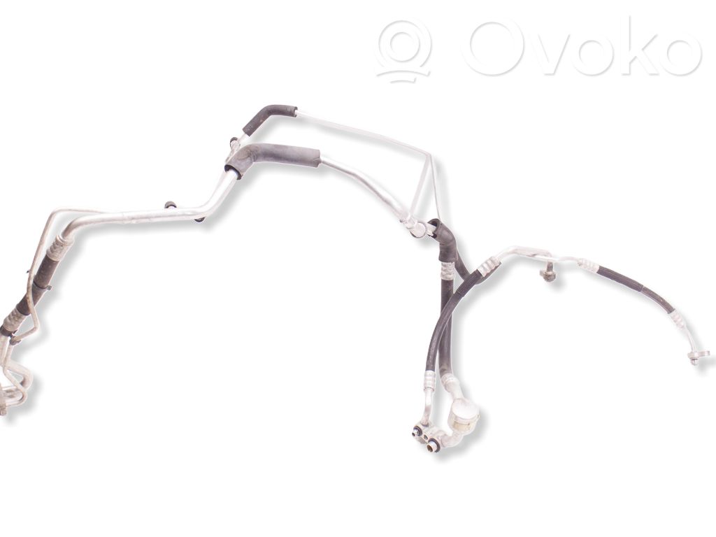 Ilmastointilaitteen putki (A/C)