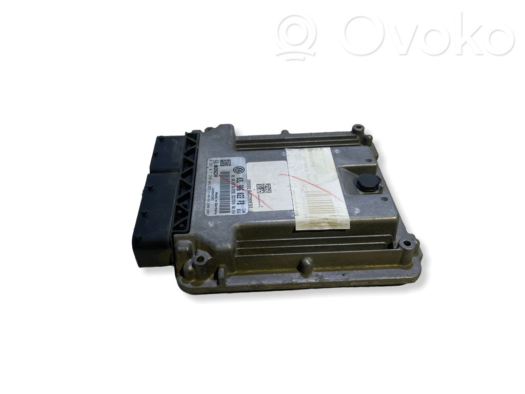 Volkswagen Jetta VI Engine control unit/module 