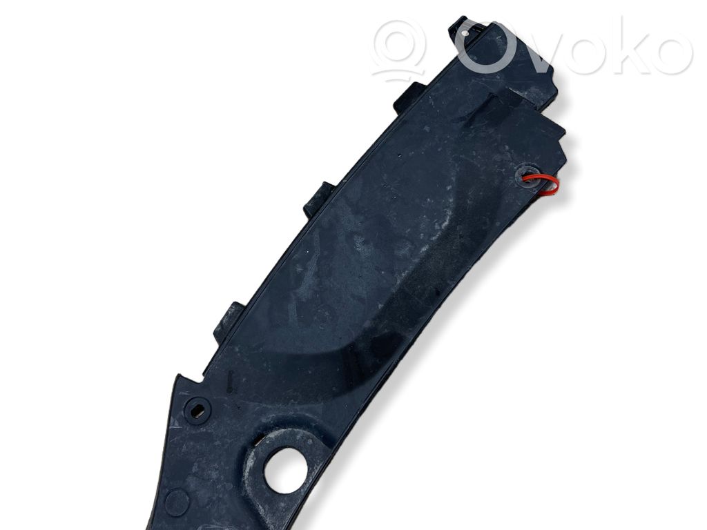 Skoda Superb B6 (3T) Staffa del pannello di supporto del radiatore parte superiore 