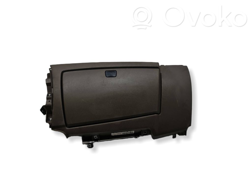 BMW 1 E81 E87 Glove box 