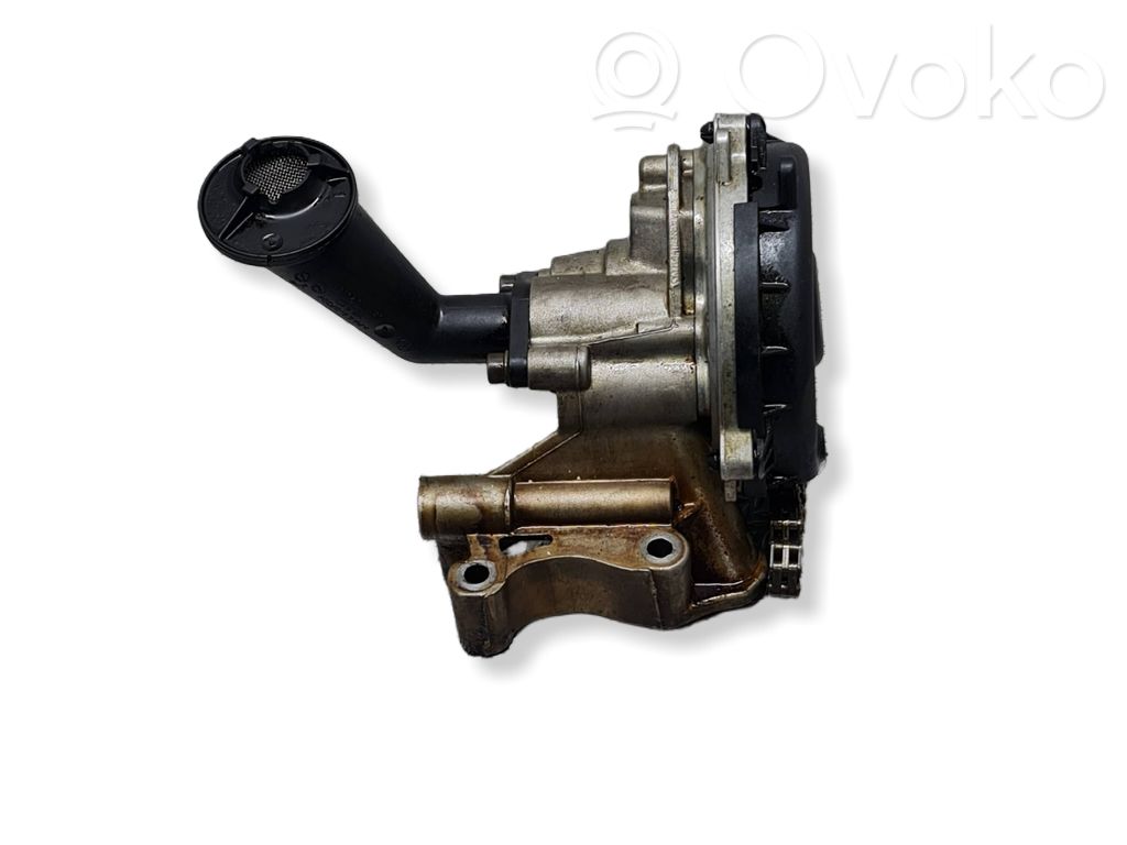 Skoda Fabia Mk2 (5J) Bomba de aceite 