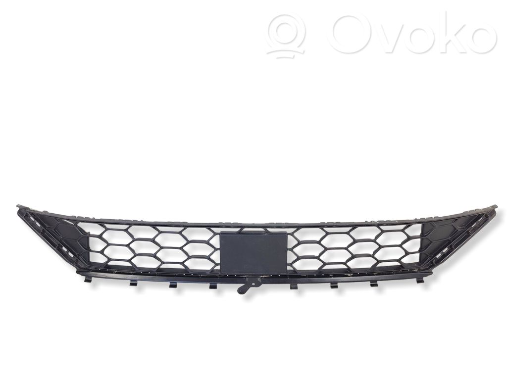 Front grill   KX7B17K945S1