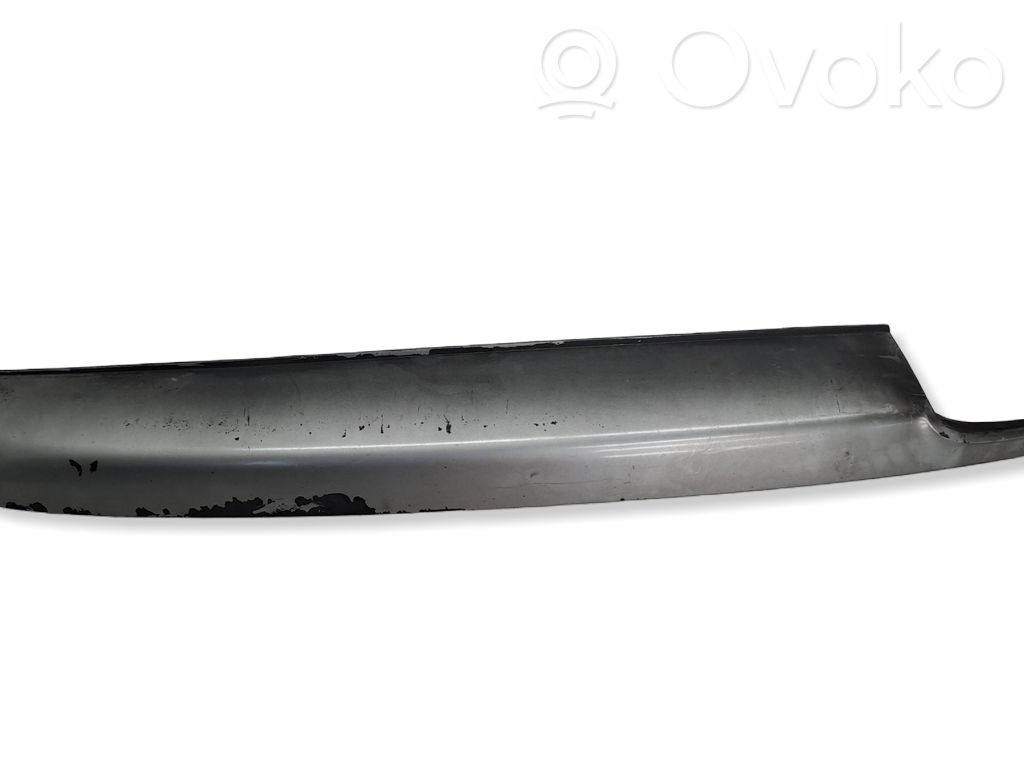 Audi A4 S4 B7 8E 8H Moldura inferior del parachoques trasero 