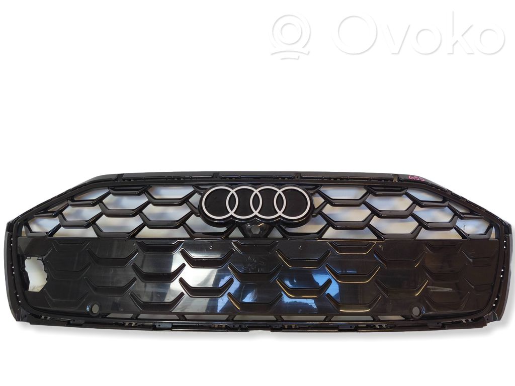 Audi A4 S4 B9 8W Grotelės viršutinės 