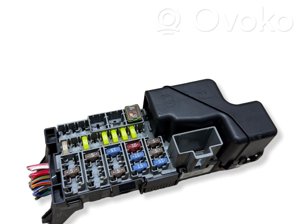 Volvo V60 Fuse module 