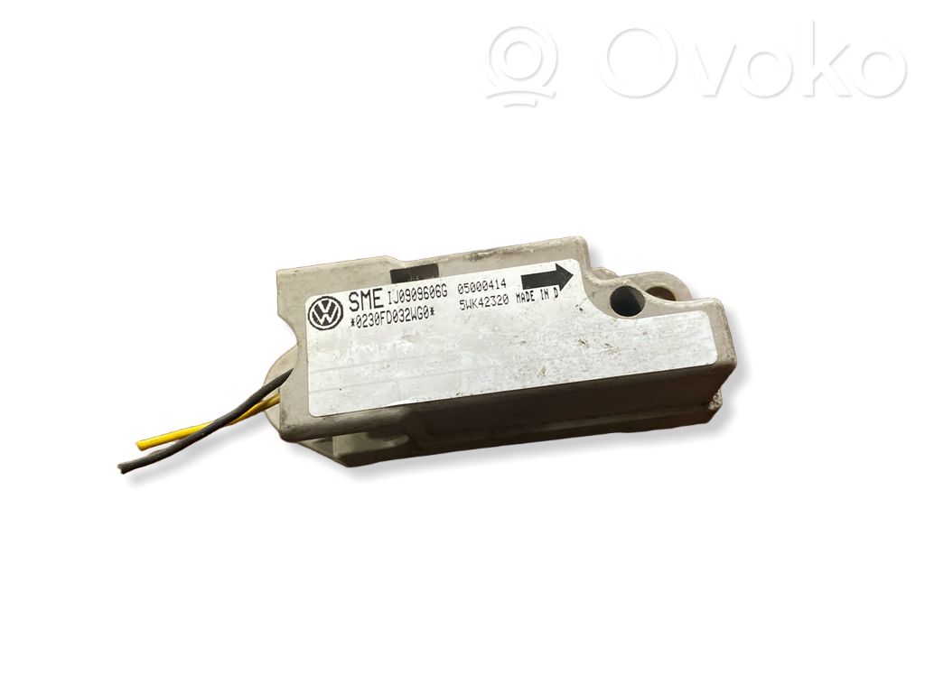 Seat Alhambra (Mk1) Airbagsensor Crashsensor Drucksensor 
