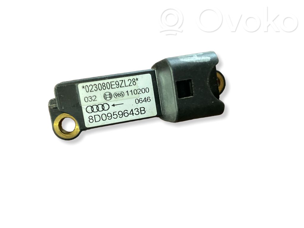 Audi A4 S4 B5 8D Airbagsensor Crashsensor Drucksensor 