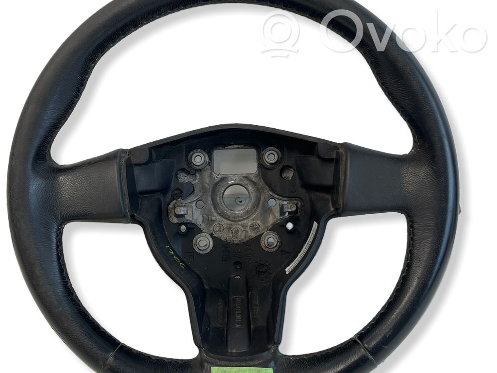 Ohjauspyörä   5P0419091A