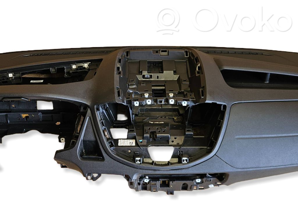Ford Transit Panelė 